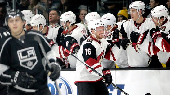 Tie Domi's son scores in NHL debut, Coyotes beat Kings