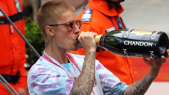 Justin Bieber plays keepy-ups with Neymar in his backyard