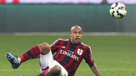 AC Milan announce midfielder De Jong signs new three-year deal