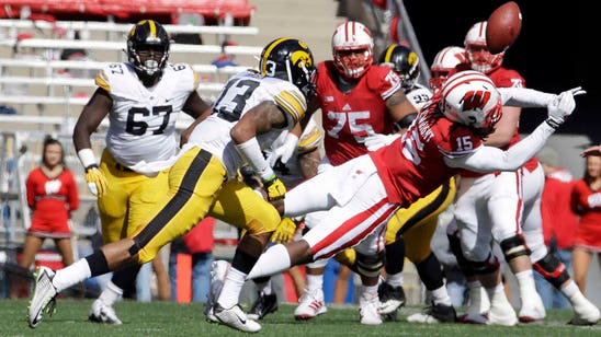 Badgers' loss to Hawkeyes adds to AP Top 25 shakeup