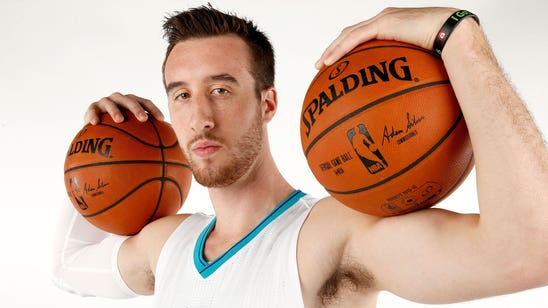 Here's why trolling Frank Kaminsky on Twitter is a bad idea