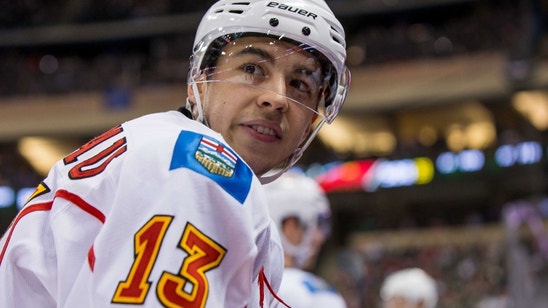 Calgary Flames sign Johnny Gaudreau to six-year deal