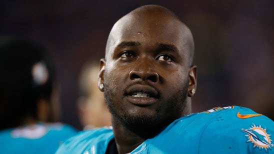 Reports: Laremy Tunsil's ankle injury caused by slipping in shower