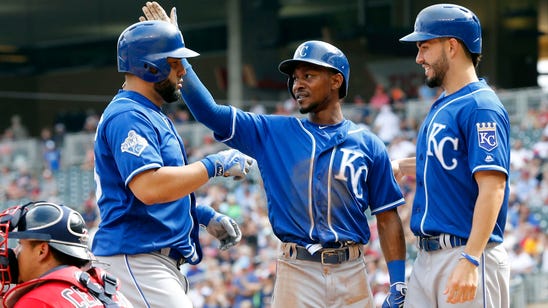 Royals offense outdoes Dozier in 11-5 win over Twins