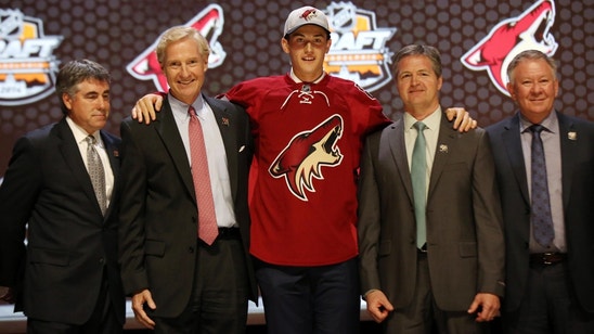 Arizona Coyotes: Wood, Perlini Continue Production With Roadrunners