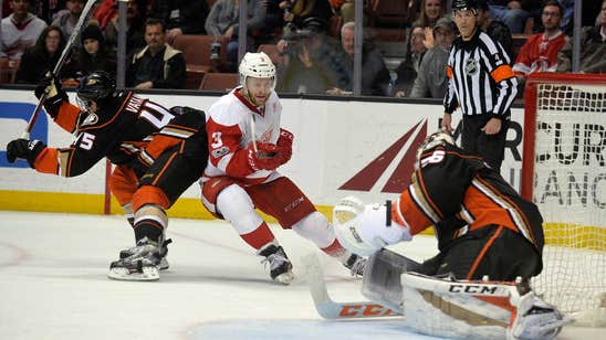 Gibson has 23 saves in Ducks 2-0 win over Red Wings