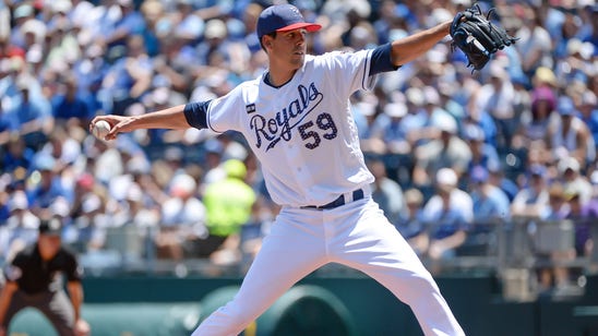 Royals trade P Luke Farrell to Dodgers for cash