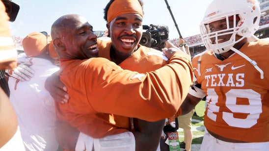 Longhorns coach Strong, QB Swoopes on $600K suit's witness list