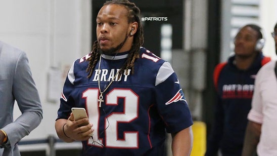 Patriots defender celebrates Tom Brady's return with unique pregame outfit