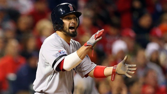 Angels acquire veteran outfielder Victorino from Red Sox