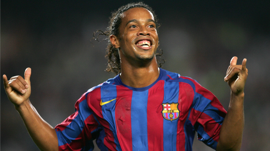 Relive the 5 best goals of Ronaldinho's career