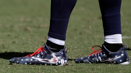 Titans linebacker Avery Williamson wears 9/11-themed cleats despite fine threat