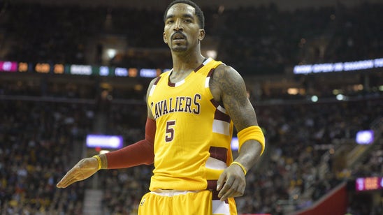 Cavs' J.R. Smith accused of choking teenage heckler on NY streets