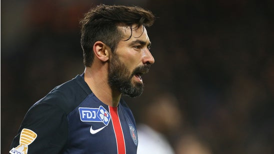 Blanc says Lavezzi negotiating PSG exit amid Chinese whisper