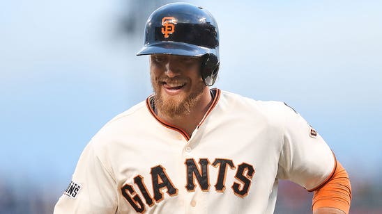 Watch: Hunter Pence's girlfriend delves into his locker