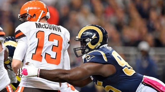 Browns' McCown better after pounding in loss to Rams