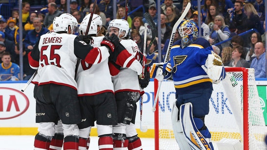 Hutton gets early hook as Blues suffer 5-2 loss to Coyotes