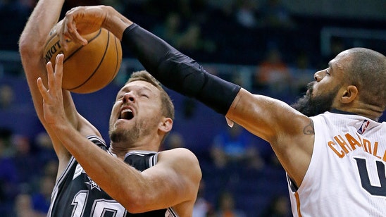 Booker leads Suns past Spurs in preseason opener