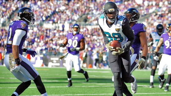 Jacksonville WR Hurns extends touchdown streak to seven