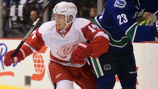 Nyquist scores in OT, Wings beat Canucks 3-2