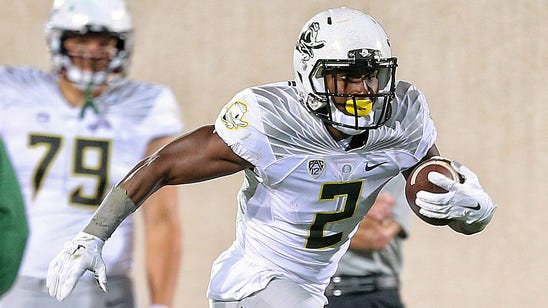 WATCH: Bralon Addison burns Beavers with slick reverse on 13-yard TD