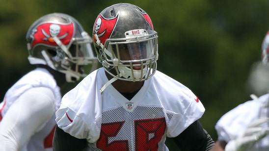 Rookie Kwon Alexander stating case to be Bucs' starting middle linebacker