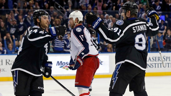 Stamkos has 2 goals, assist; Lightning beat Blue Jackets 5-2