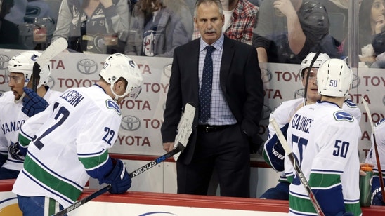 Vancouver Canucks: Willie Desjardins' Line Experiments Need to Stop