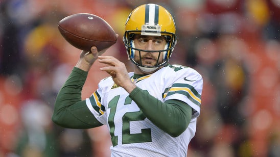 Aaron Rodgers says pressure is on the Cardinals, not Packers