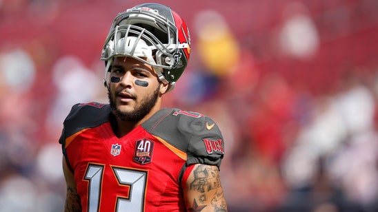 Buccaneers WR Mike Evans didn't vote, protested election result during anthem