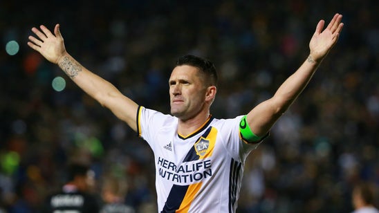 Robbie Keane undergoes knee surgery, will return for Euros