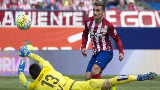 Atletico beats Betis to close in on Barca ahead of 'clasico'