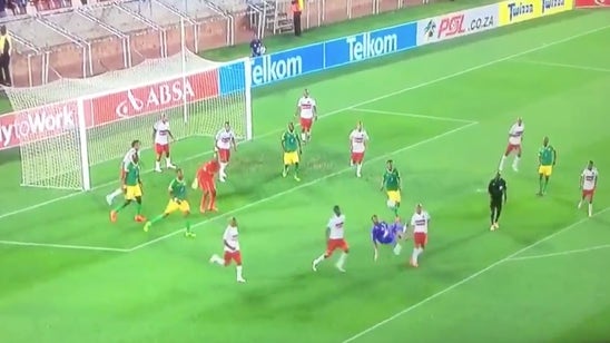 This goalkeeper scored an unreal late bicycle kick goal and had an amazing celebration