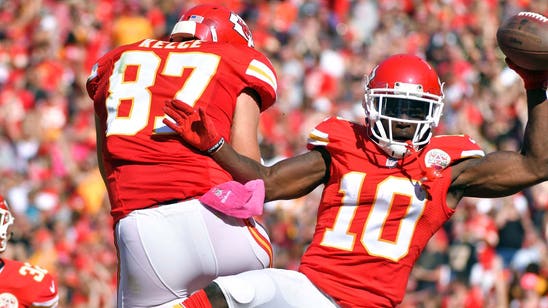 Chiefs hold off error-prone Saints in 27-21 victory