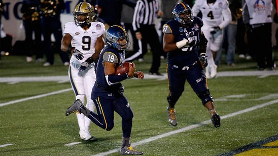 Keenan Reynolds gets four TDs in final game; Navy drops Pitt in Military Bowl