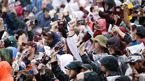 WATCH: Mississippi State safety snags an amazing one-handed interception