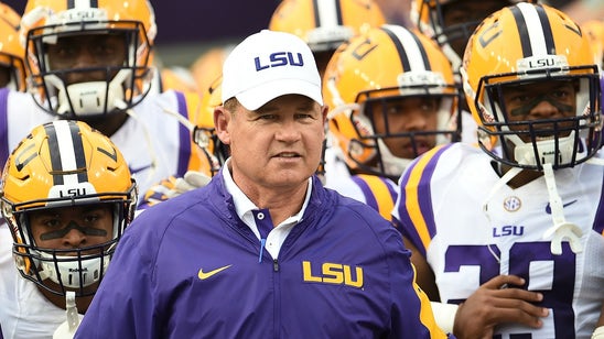Podcast: Why LSU is not a true SEC contender & more