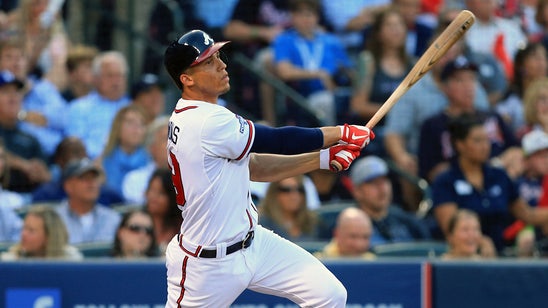 Braves shortstop Simmons misses second straight game with sore knee