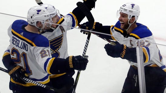 Pietrangelo ties it, Berglund buries game-winner as Blues top Blackhawks 5-4 in OT