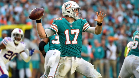 Ryan Tannehill's 3 TDs help Dolphins keep playoff hopes alive with win over Bills