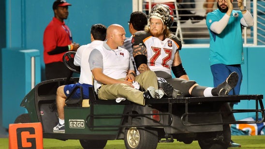 Bucs' Gilkey leaves game at Miami with left knee injury