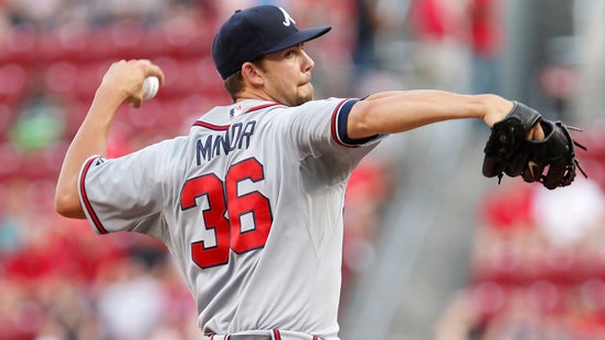 Royals sign LHP Mike Minor to two-year deal