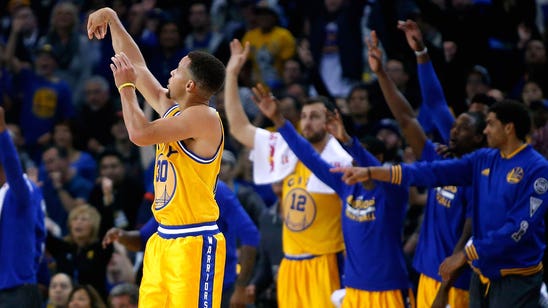 Curry scores 37 in win, Warriors close in on greatest start in NBA history