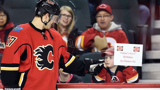 Flames' Bouma to be sidelined three months with broken fibula