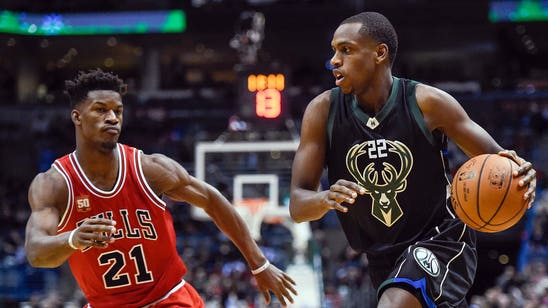 Middleton piling up 3-pointers for Bucks