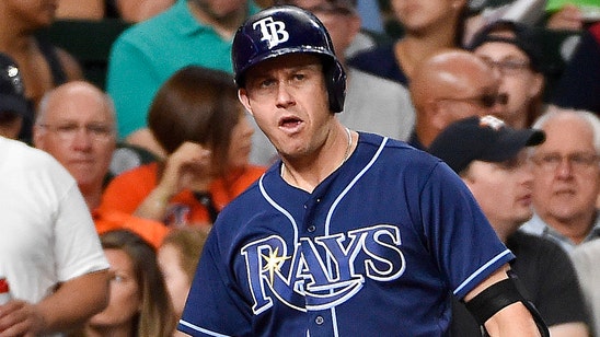 Evan Longoria in Rays lineup a day after hurting right hand