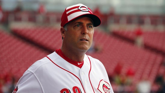 Reds considering bringing back manager Bryan Price in 2016