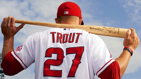 WATCH: Mike Trout's workout routine looks interesting