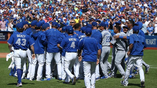 Benches, bullpens clear in tense Royals-Blue Jays game