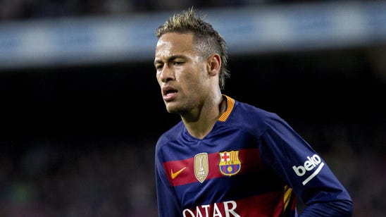 Ronaldinho thinks Man City are ready to bid for Barca star Neymar